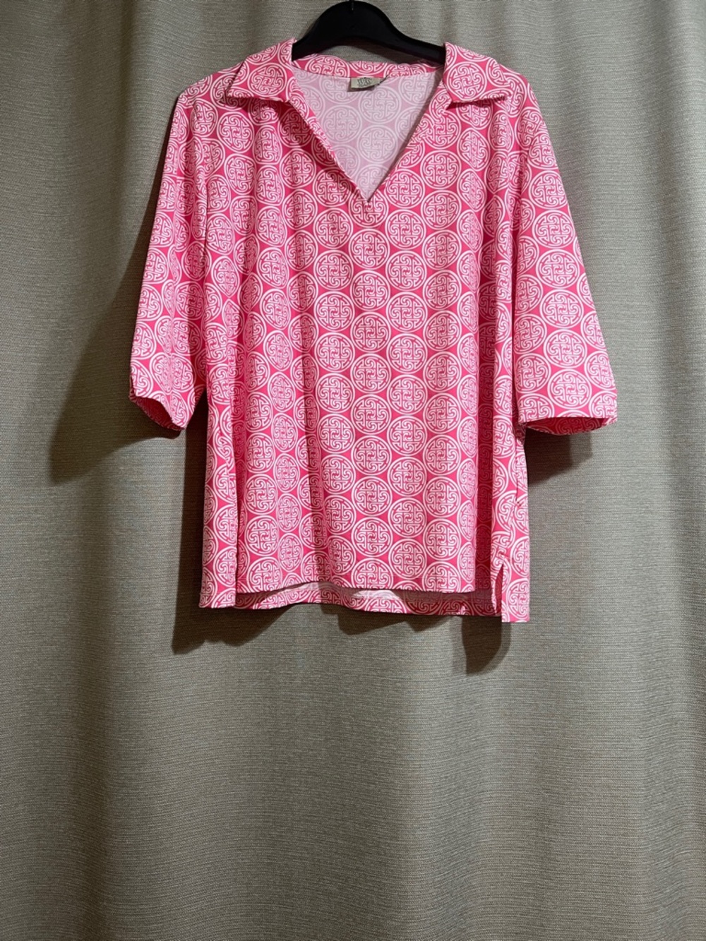 Katherine Way Pink & White Medallion V-Neck Tunic Top 2XL Made in USA Coastal